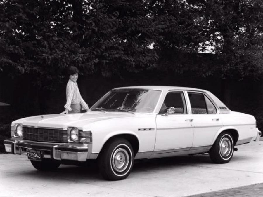 Buick Skylark Sedan '1976
